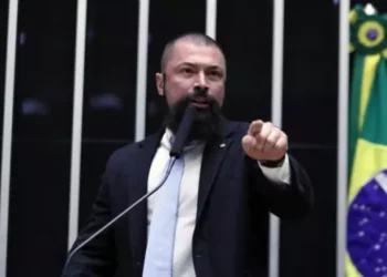Deputado defende separar país em Brasil do Norte e Brasil do Sul