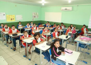 Tabira inicia aplicação do SAEB 2025 com participação de 564 estudantes da Rede Municipal