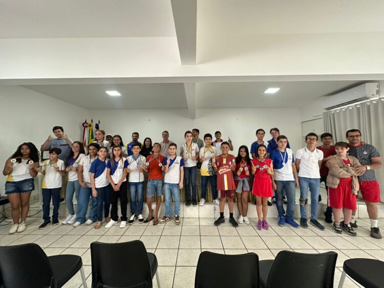 Competição de Xadrez dos Jogos Pré-Mirins de Afogados da Ingazeira 2025 é realizada com sucesso