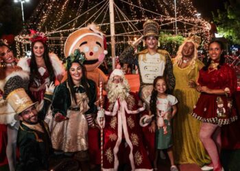 Chegada do Papai Noel encanta Afogados da Ingazeira nesta quinta-feira (25)