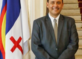 PEDRO MELCHIOR TORNA-SE CIDADÃO HONORÁRIO DE CAPOEIRAS