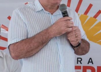 Prefeito Zeca Cavalcanti paga salários em dia e injeta mais de R$ 23 milhões na economia de Arcoverde em dezembro