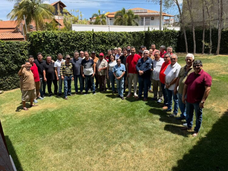 Oposição de São José do Egito formaliza apoio ao Deputado Federal Lucas Ramos