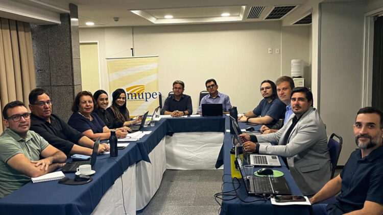 Comupe realiza reunião de planejamento para 2026 com foco em inovação no serviço público