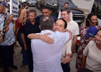 Prefeito Zeca Cavalcanti e vice-prefeito Siqueirinha acompanham governadora Raquel Lyra em ações do Governo do Estado em Custódia
