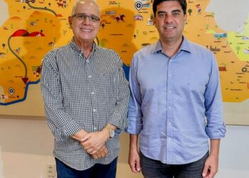 Tuparetama recebe Kaio Maniçoba para entrega de trator e novos anúncios