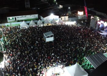 Brejinho abre Festa de Janeiro com multidão e celebra 94 anos de tradição