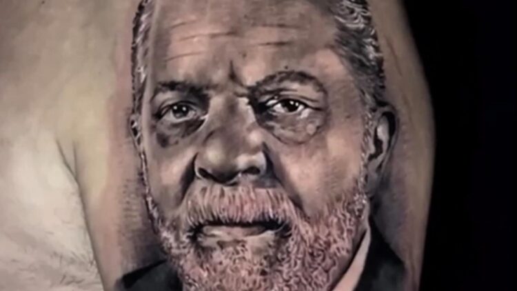 Homem tatua rosto de Lula no braço e divide opiniões na internet