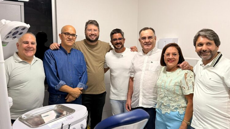 Prefeito Zeca Cavalcanti entrega sala de urgência odontológica e amplia cuidado com a população de Arcoverde