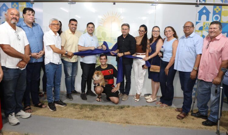 Afogados: Prefeitura entregou nova clínica veterinária à população