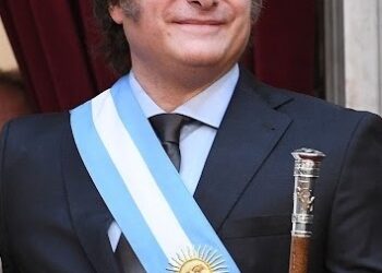 Reforma Penal de Milei propõe reduzir maioridade penal para 13 anos na Argentina