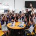 Prefeitura de Afogados entregou fardamento e kit escolar a alunos da rede municipal de ensino