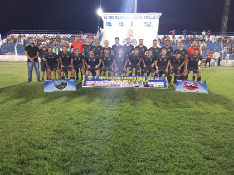Ferroviário de Carnaíba vence a Seleção de Iguaracy e vai jogar a final da Copa Pajeú de Futebol