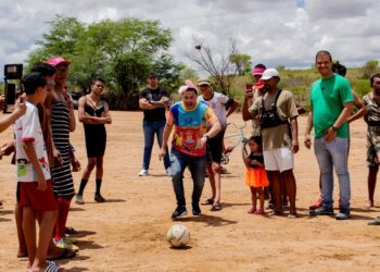 Domingo de carnaval começou com jogo das virgens do sobreira