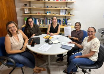 Amupe recebe visita da presidente da Astur para tratar de parcerias