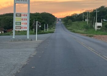 Acidente próximo ao Posto Alves, em Afogados da Ingazeira, na PE sentido Tabira