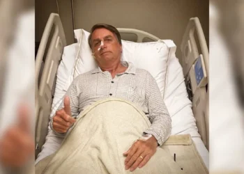 PGR se manifesta a favor de prisão domiciliar para Bolsonaro