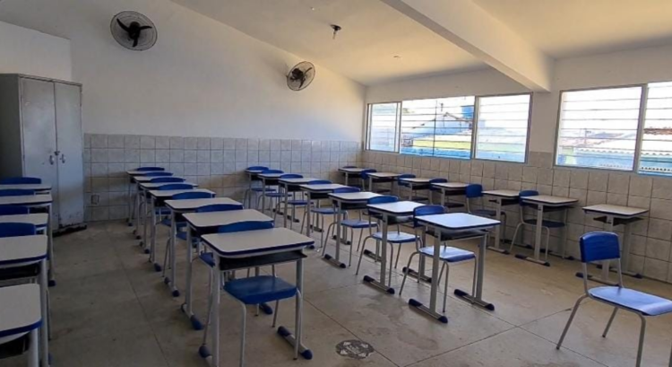 Professores da rede estadual de Pernambuco anunciam paralisação nesta terça (10)
