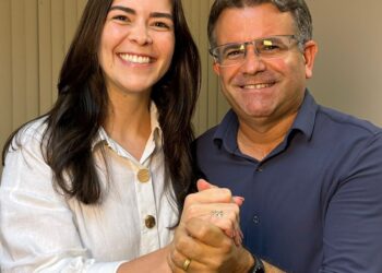 Prefeito de Afogados da Ingazeira declara apoio à pré-candidatura de Maria Arraes para a Alepe