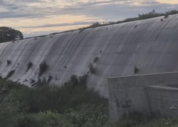 Barragem de Brotas começa a verter; confira fotos e vídeos exclusivos