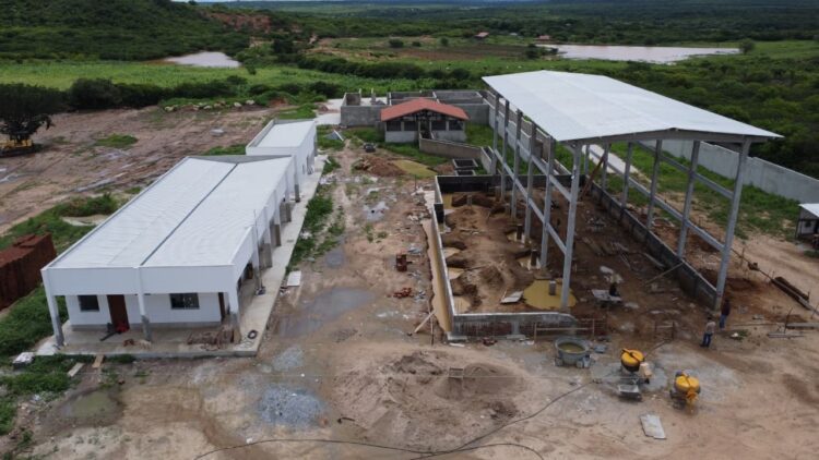 Brejinho: obra do abatedouro de animais atinge 70% de conclusão