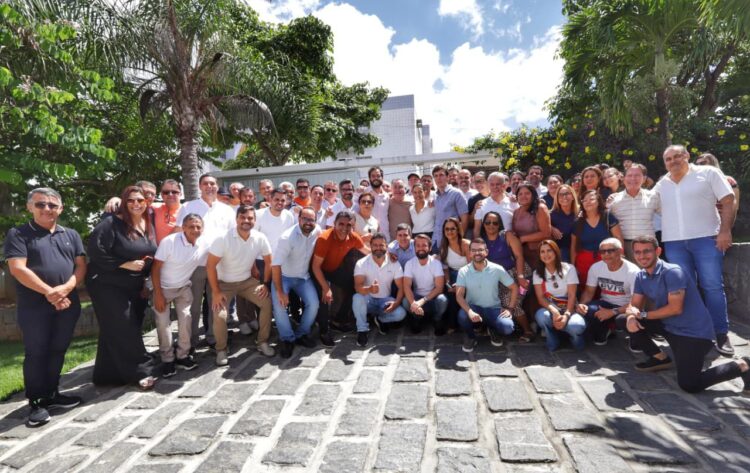 Zeca Cavalcanti recebe Raquel Lyra e lideranças políticas em Arcoverde durante a 22ª Festa da Misericórdia e reforça o protagonismo do município em Pernambuco