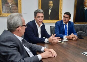 Amupe abre diálogo com Alepe sobre o tema da LOA