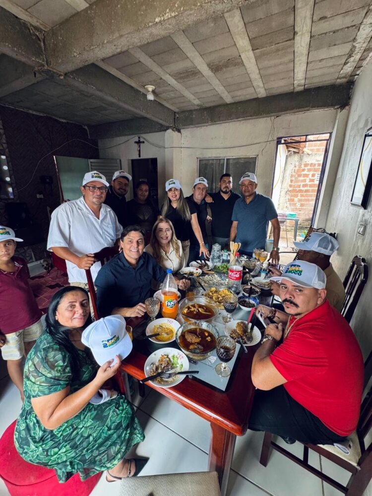 Marconi fortalece pré-candidatura com adesões de Carnaíba e Ibitiranga e almoça em Serra Talhada