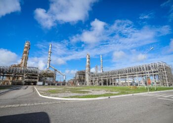 Pernambuco registra o maior crescimento do país na indústria e no comércio no primeiro bimestre de 2026, diz IBGE