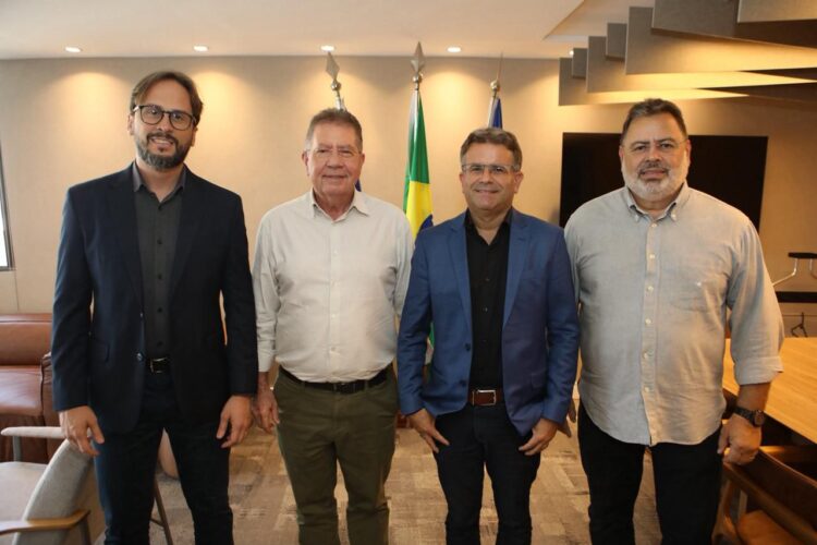 Sandrinho tem reunião de trabalho com Presidente da FIEPE