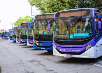 Governo de Pernambuco lança edital para aquisição de 100 ônibus elétricos para a Região Metropolitana do Recife