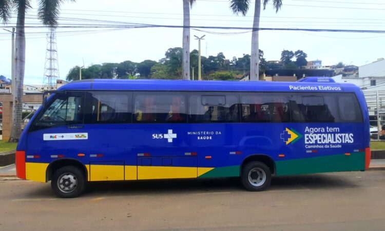 Aline Karina aproveita viagem à Marcha dos Prefeitos e garante micro-ônibus e recursos para Itapetim