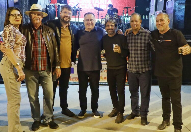 Zeca celebra sucesso da Festa de Santo Antônio e anuncia obras em Ipojuca