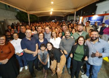Zeca inaugura novo CAPSi e anuncia R$ 5,6 milhões em obras de asfalto para Arcoverde