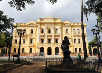 Governo de Pernambuco decreta expediente reduzido na próxima segunda-feira (29)