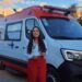 Zeca viabiliza SAMU em Arcoverde e secretária de Saúde recebe primeira ambulância do serviço