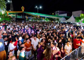 Abertura do São Pedro de Itapetim reúne multidão e celebra tradição no Pajeú