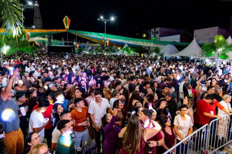 Abertura do São Pedro de Itapetim reúne multidão e celebra tradição no Pajeú