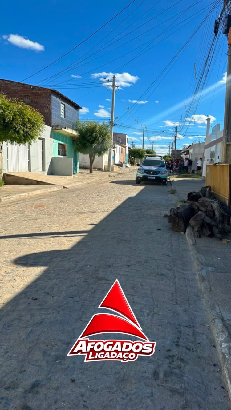 Homem é encontrado morto dentro de casa no bairro São Braz, em Afogados da Ingazeira