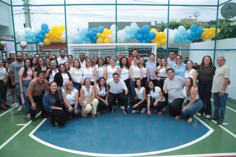 Prefeitura de Afogados inaugurou quadra esportiva na Escola Ana Melo