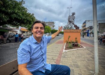 Bastidores do Pajeú: a andança de Marconi Santana pela terra dos poetas