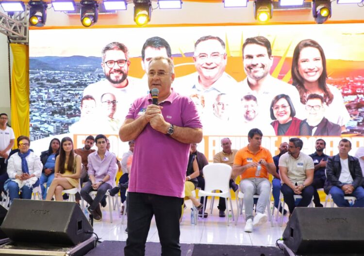 Zeca inicia pré-campanha em Arcoverde com agenda de obras e base política fortalecida