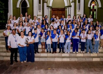 Prefeitura de Afogados homenageou 571 alunos medalhistas em olimpíadas do conhecimento