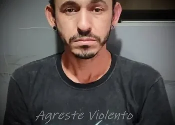 Criminosos invadem residência em São José do Egito e matam homem a tiros