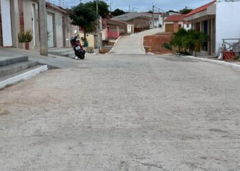 Sandrinho vai inaugurar mais uma rua pavimentada em Afogados