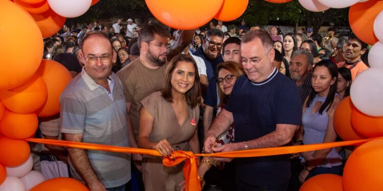 Zeca inaugura Escola Gumercindo Cavalcanti e anuncia pavimentação de quase 100 ruas em Arcoverde
