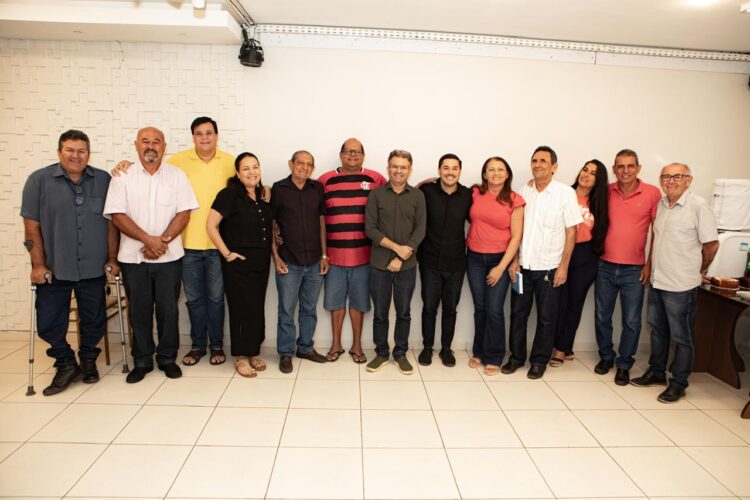 Sandrinho reune vereadores da base e mostra a força da unidade