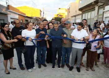 Prefeitura de Afogados inaugurou mais uma rua pavimentada