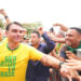 Flávio Bolsonaro dá início à campanha presidencial com ato em Copacabana