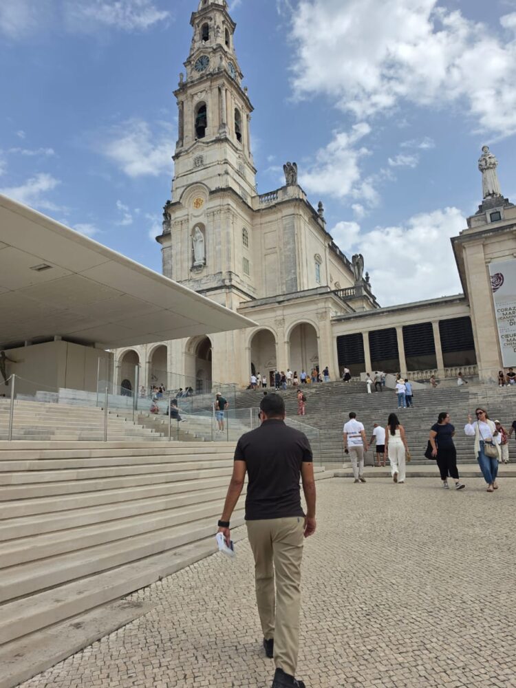 Gilson Bento foi a Fátima, em Portugal, para pagar promessa